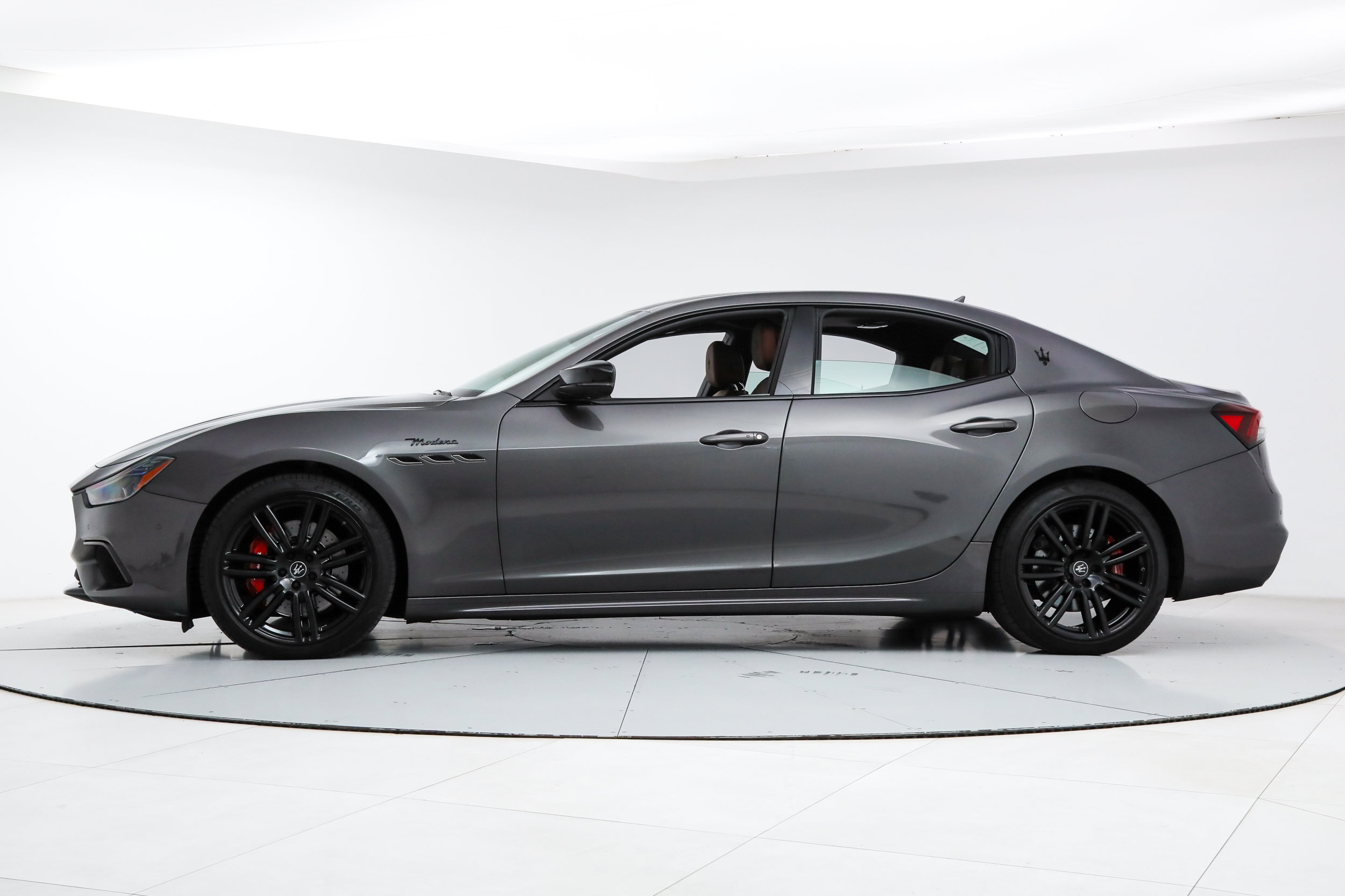 Certified 2023 Maserati Ghibli Modena RWD image 2