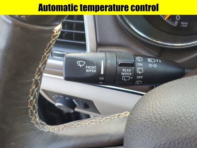 Used 2018 Jeep Grand Cherokee Overland image 13