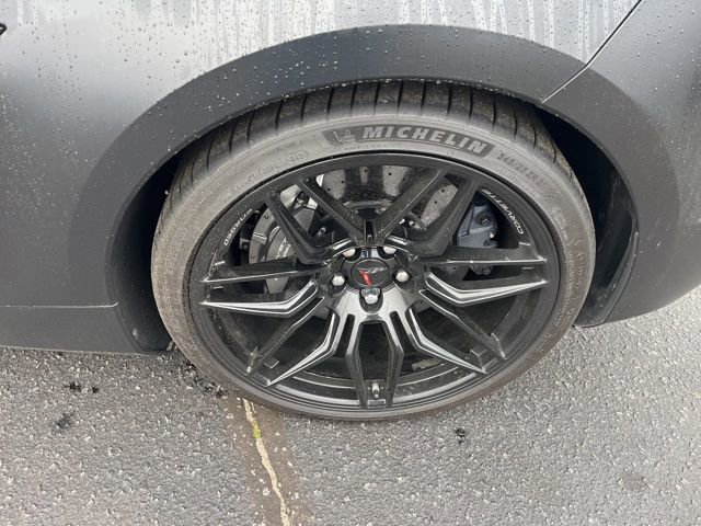 Used 2024 Chevrolet Corvette Z06 w/ Z07 Performance Package image 27