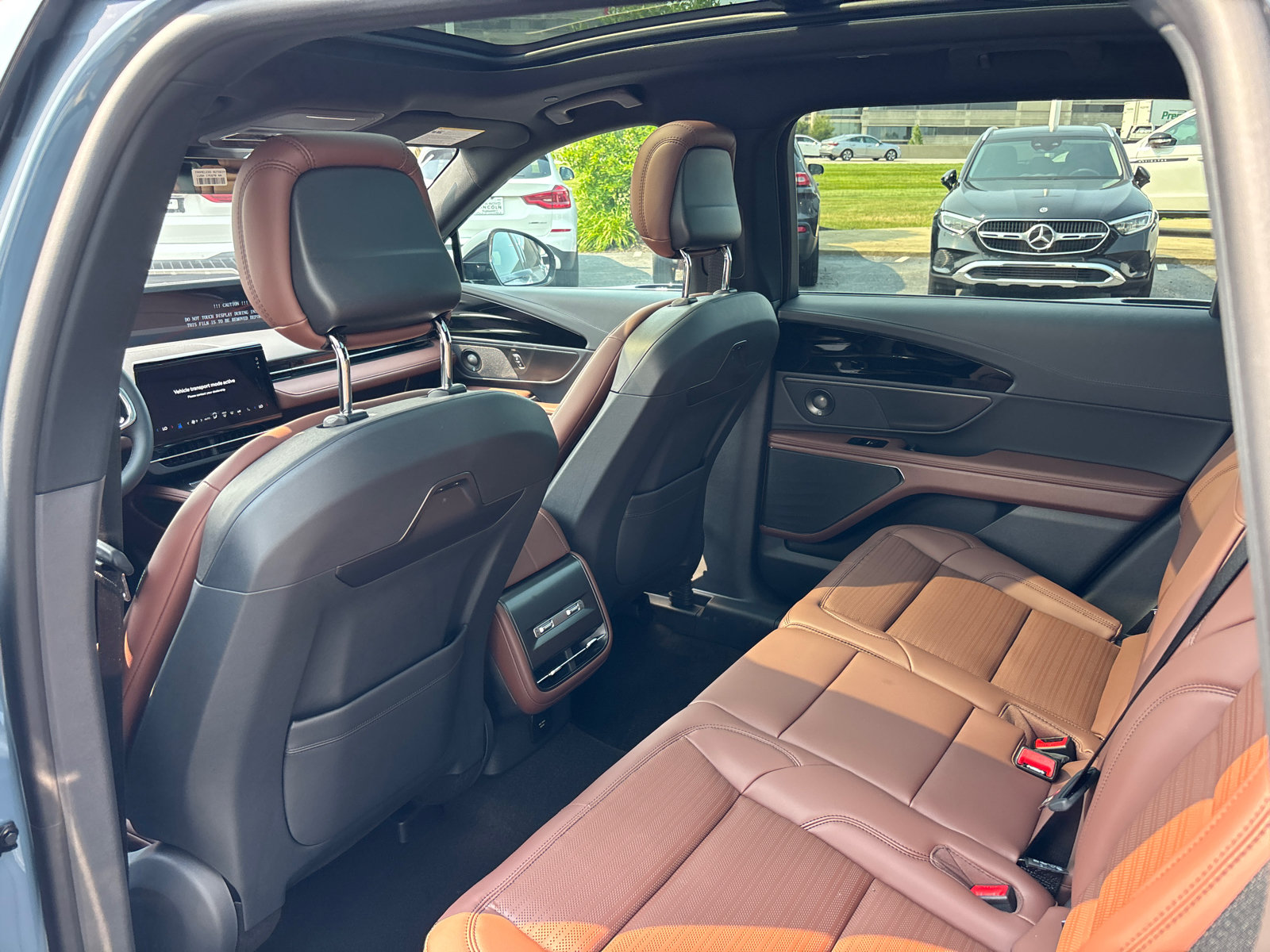 New 2026 Lincoln Nautilus Reserve w/ Jet Appearance Package AWD/4WD image 28