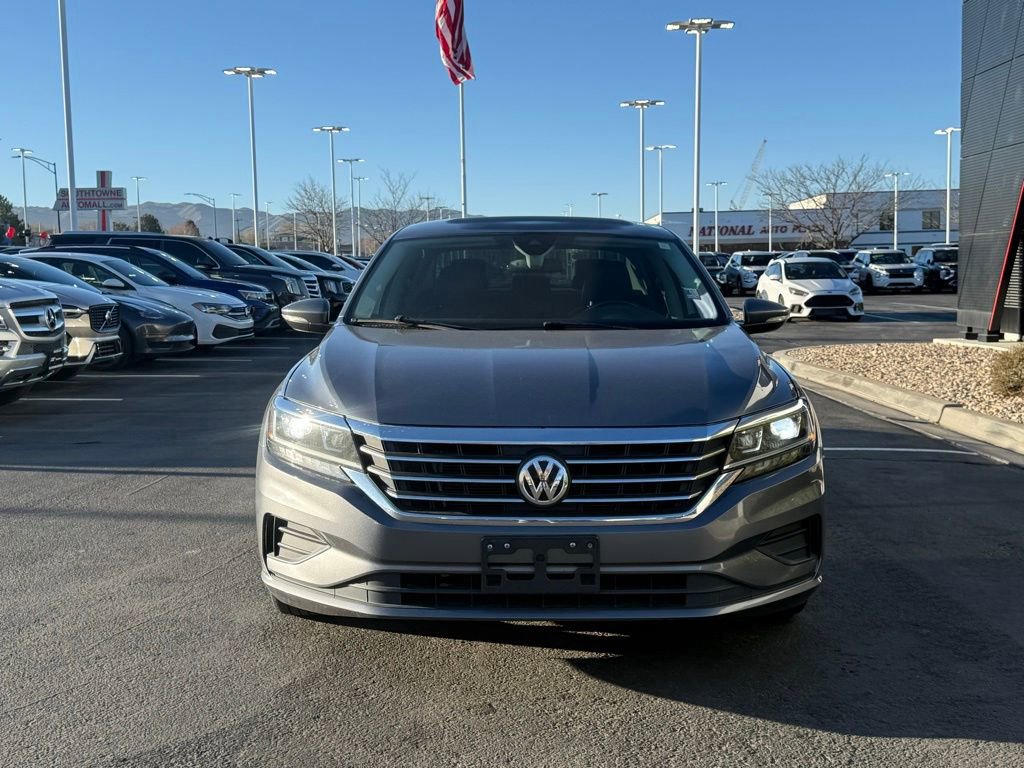 Used 2020 Volkswagen Passat 2.0T SE image 2