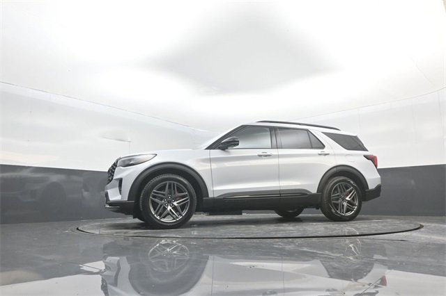 New 2026 Ford Explorer ST image 31