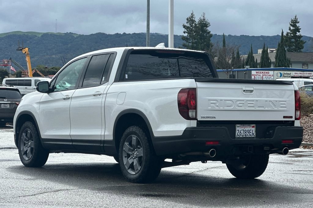 Used 2025 Honda Ridgeline TrailSport image 6
