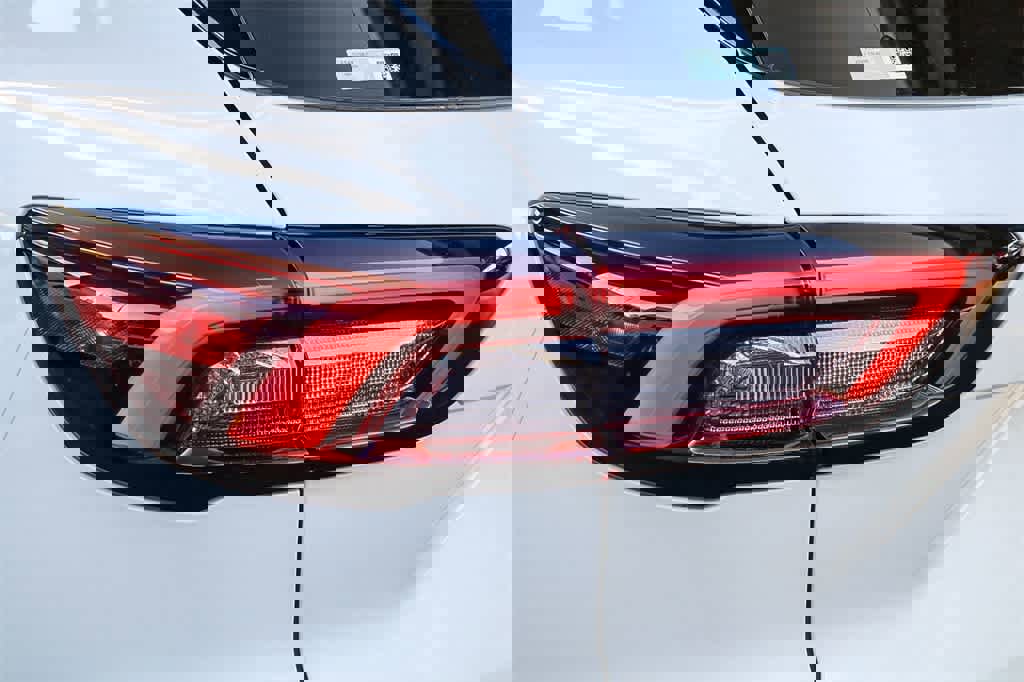 New 2025 Ford Escape SE w/ Class II Trailer Tow Package image 9