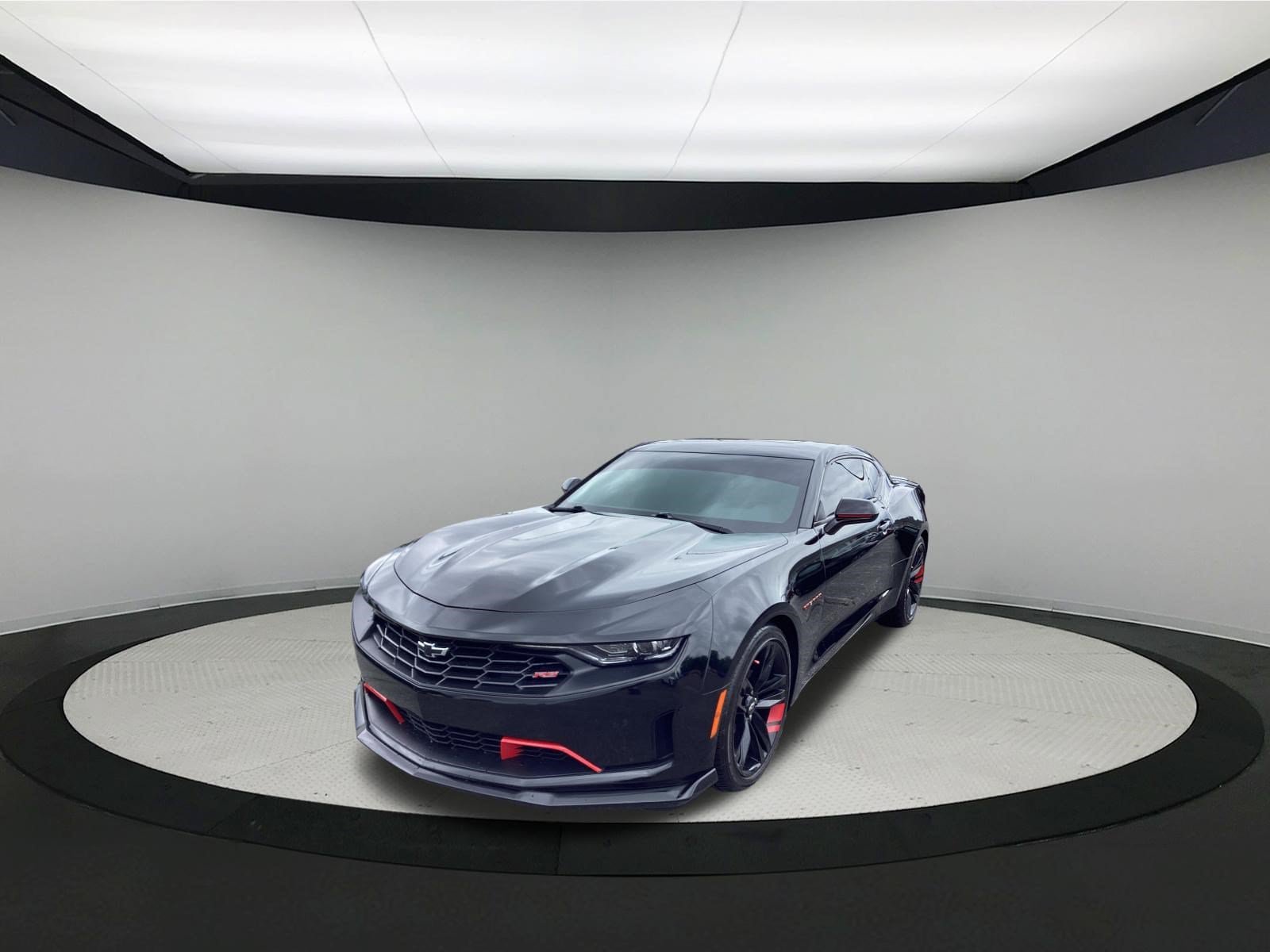 Used 2021 Chevrolet Camaro LT w/ Redline Edition RWD image 4