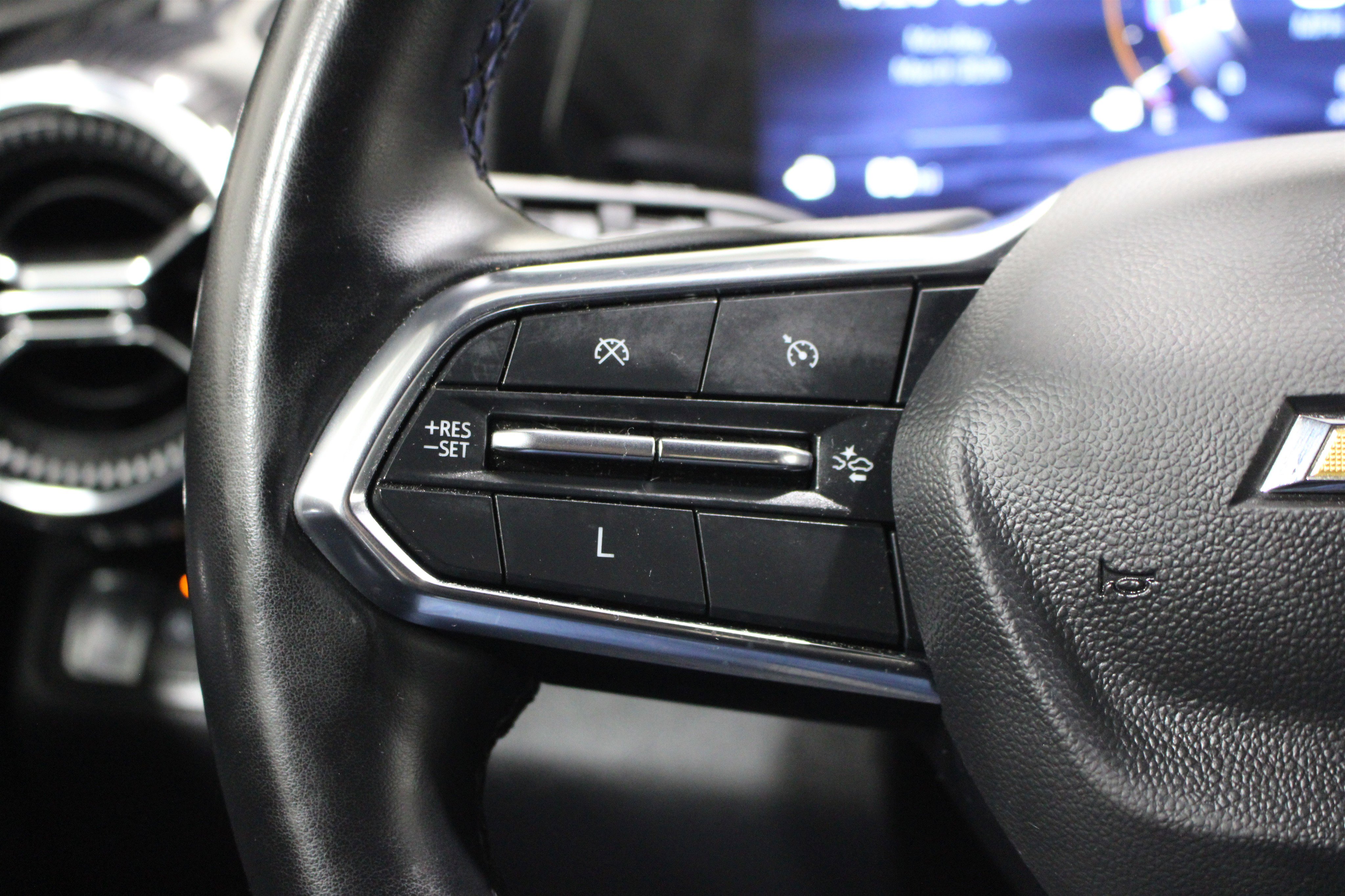 Used 2025 Chevrolet Equinox LT FWD image 11