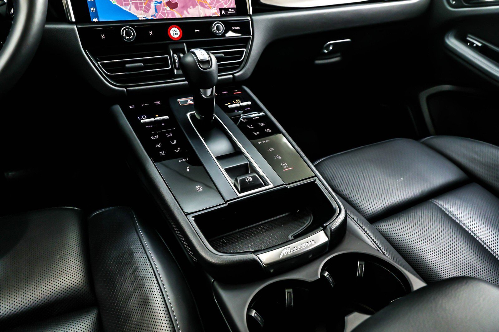 Used 2024 Porsche Macan S image 6