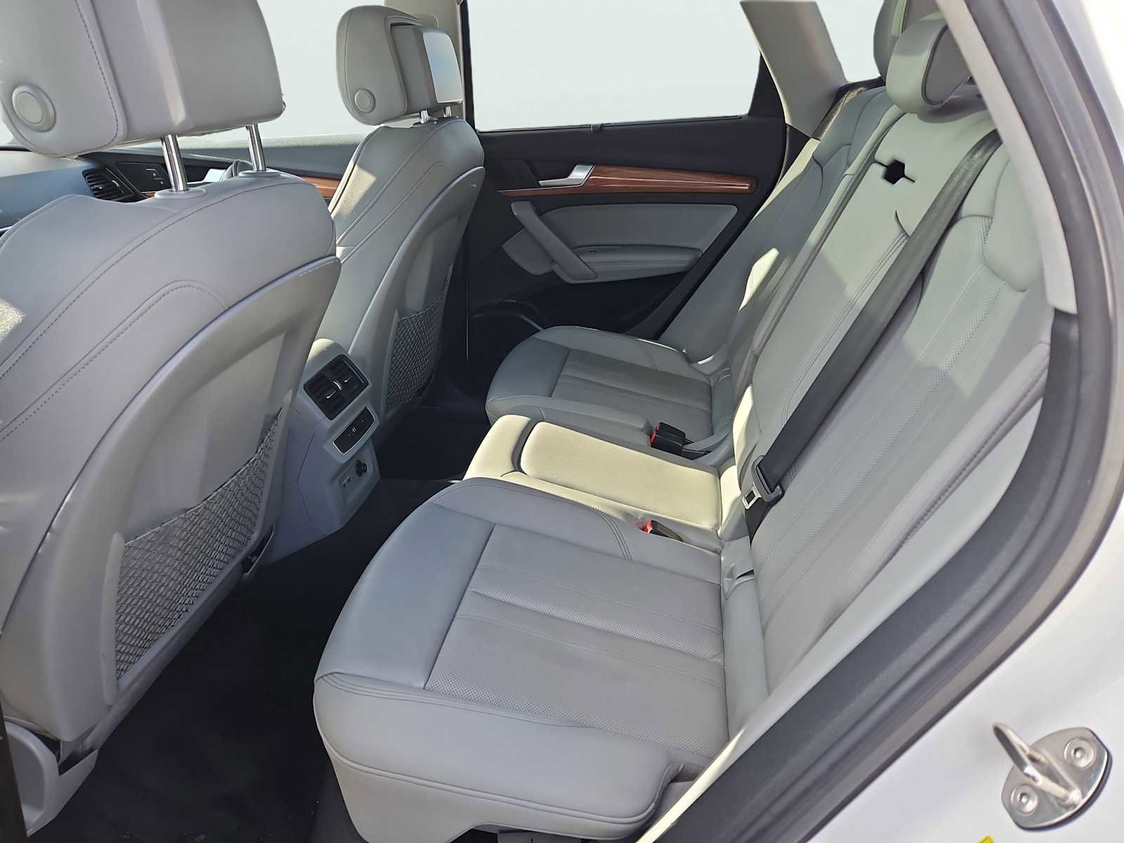 Used 2021 Audi Q5 Premium Plus image 36