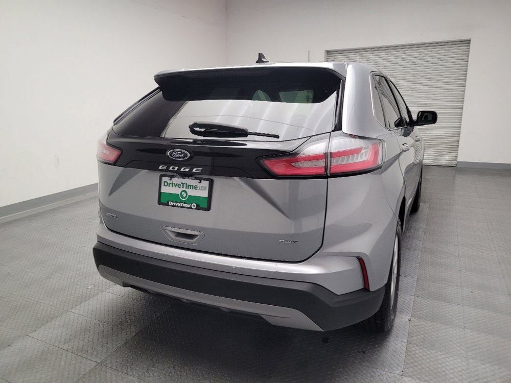 Used 2024 Ford Edge SEL image 7