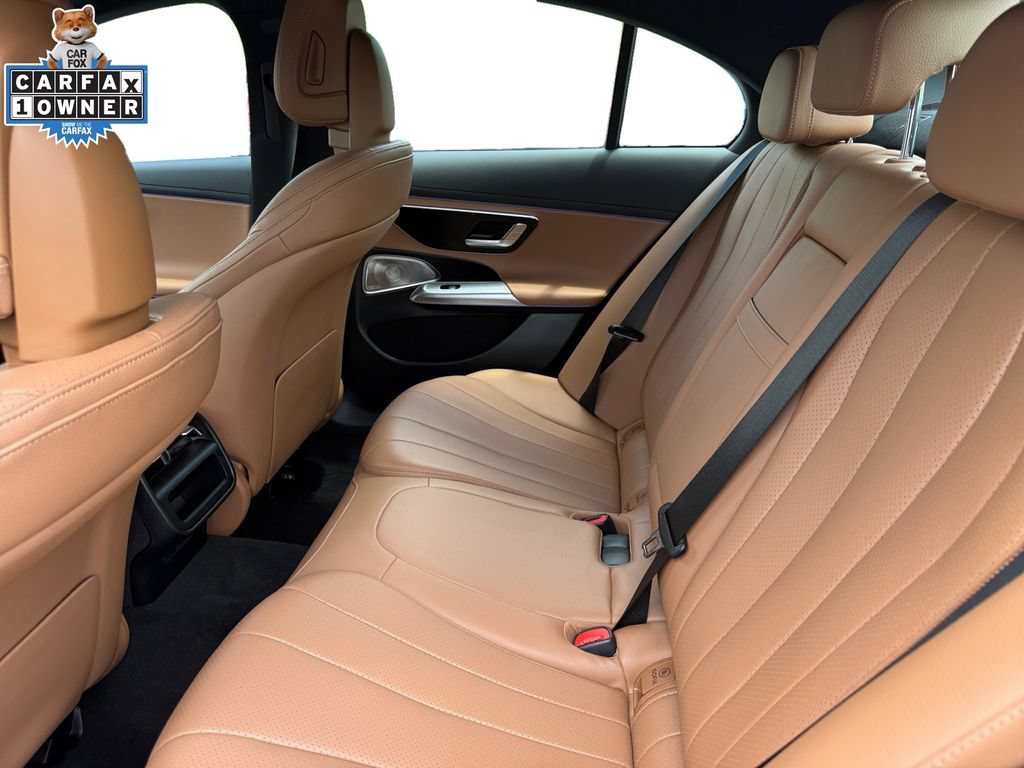 Used 2025 Mercedes-Benz E 350 4MATIC Sedan image 14