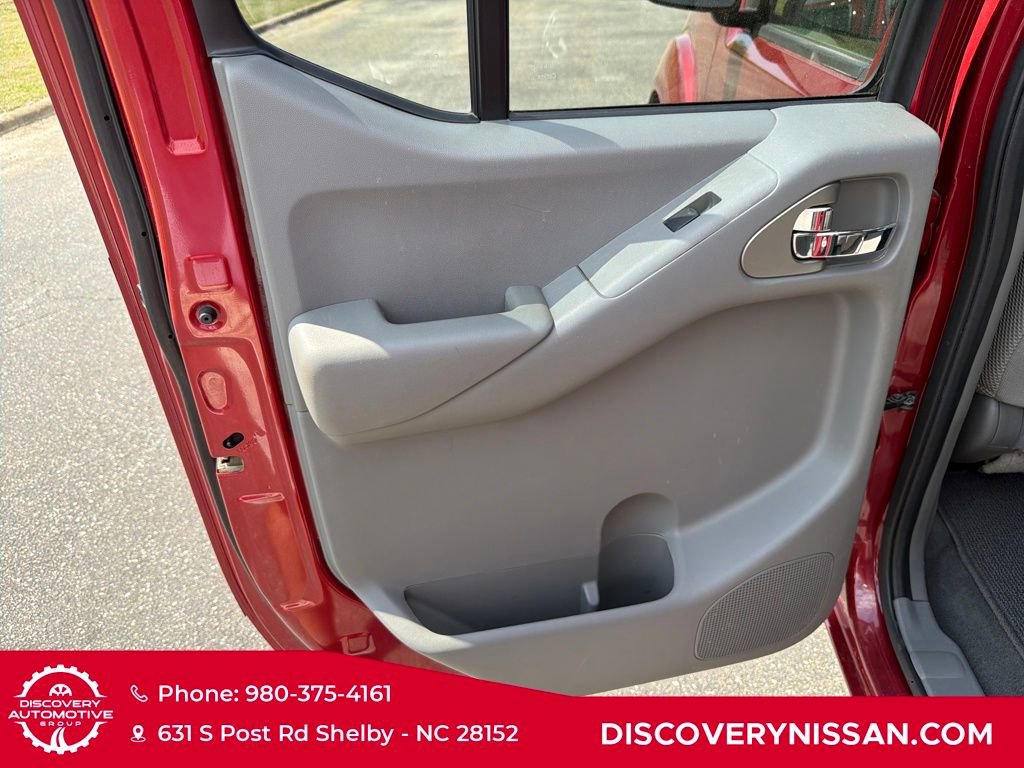 Certified 2021 Nissan Frontier SV image 28