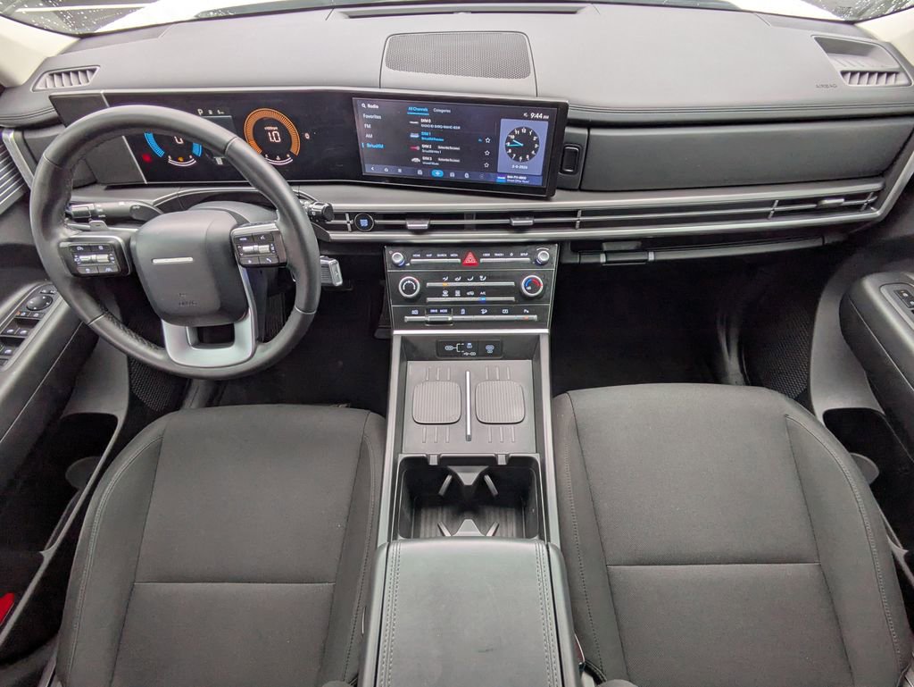 Used 2025 Hyundai Santa Fe SE image 14