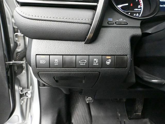 Used 2024 Toyota Camry SE image 29