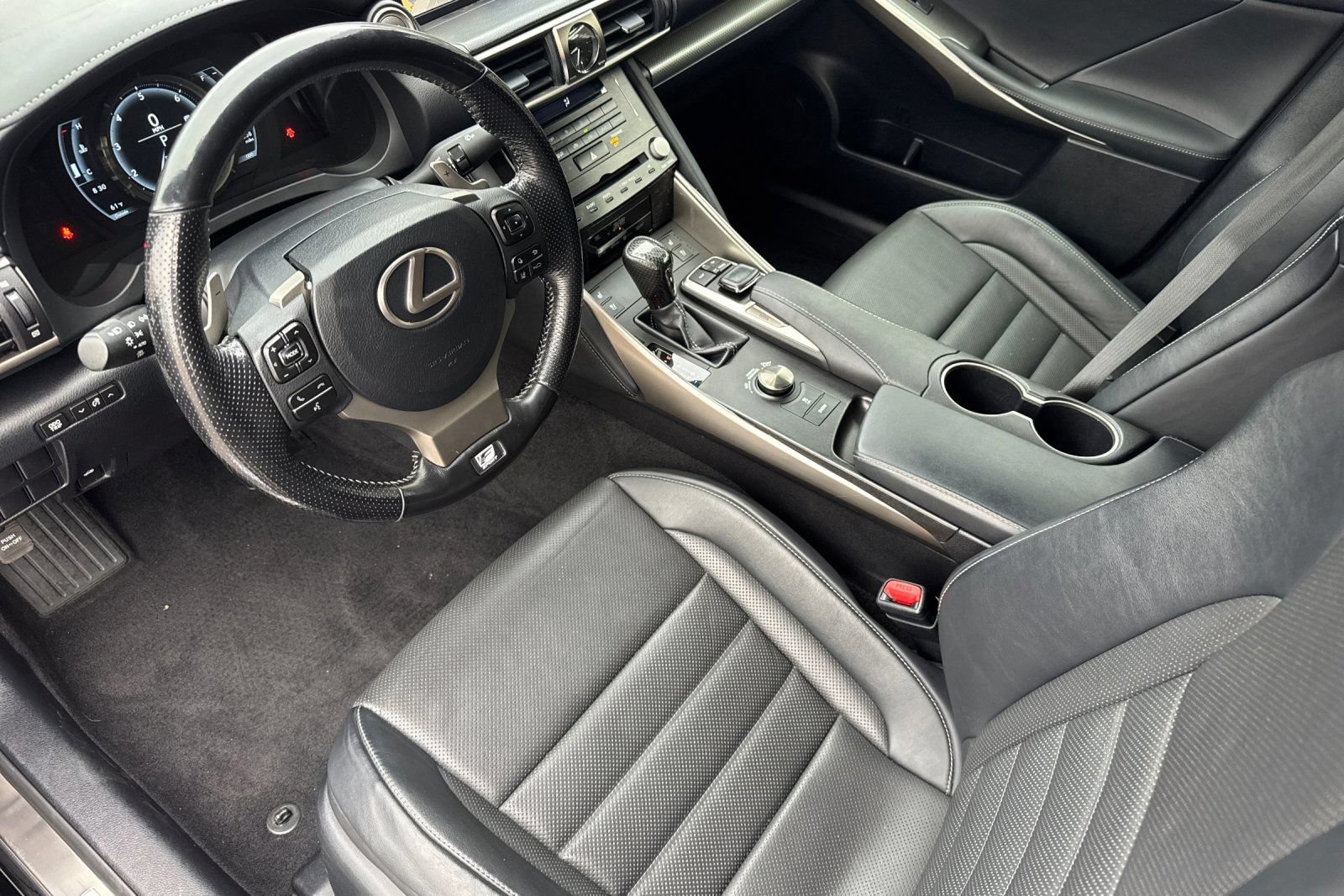 Used 2017 Lexus IS 350 F Sport RWD image 12