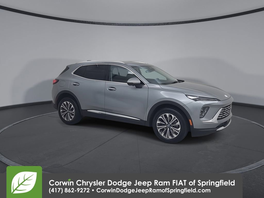 Used 2024 Buick Envision Preferred image 2