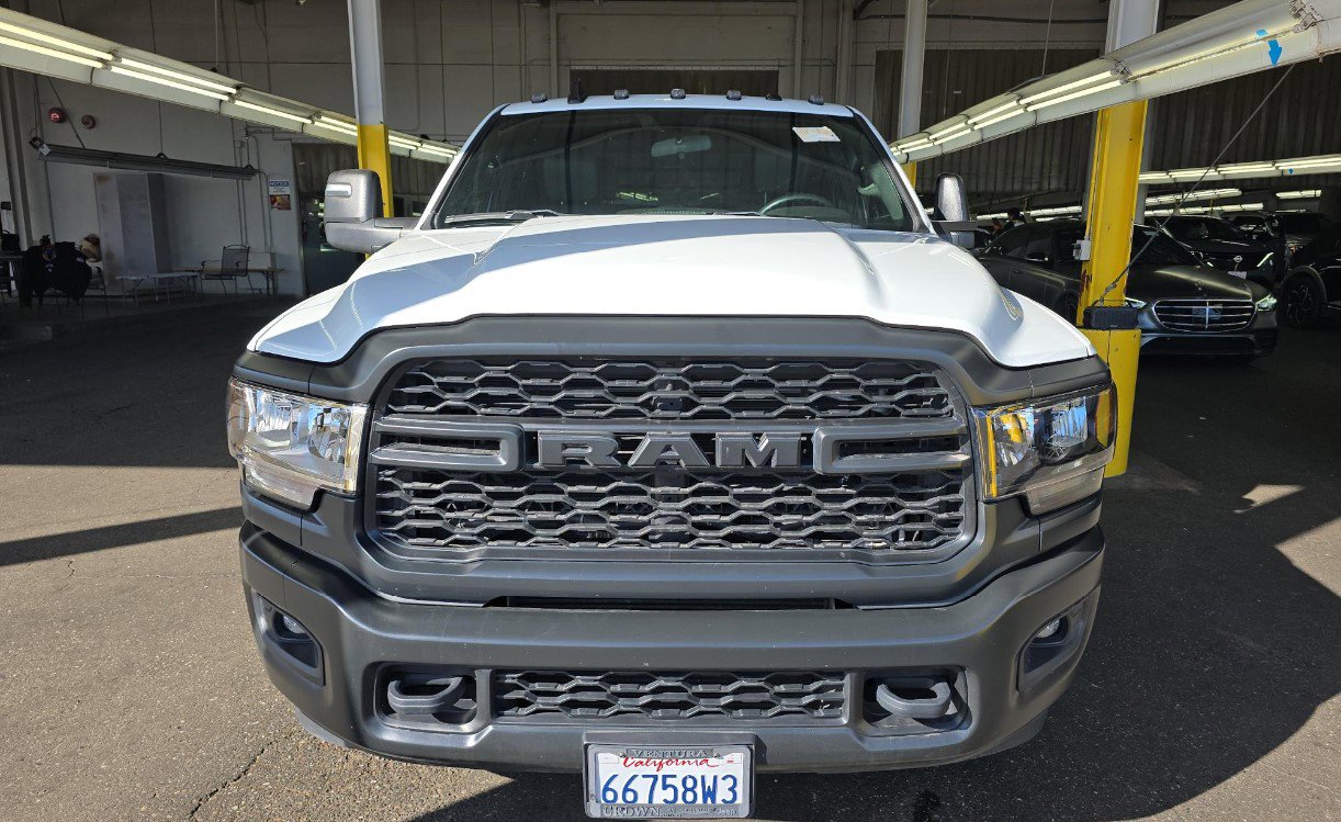 Used 2024 RAM 3500 Tradesman w/ Max Tow Package RWD image 3