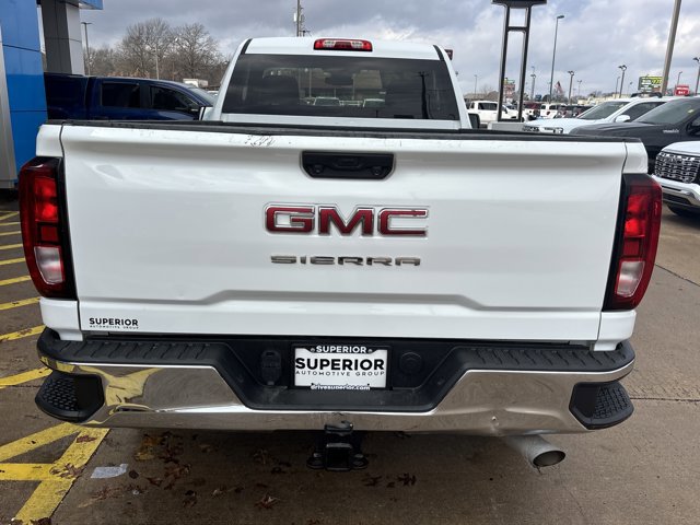 Used 2024 GMC Sierra 2500 Pro w/ Convenience Package image 4