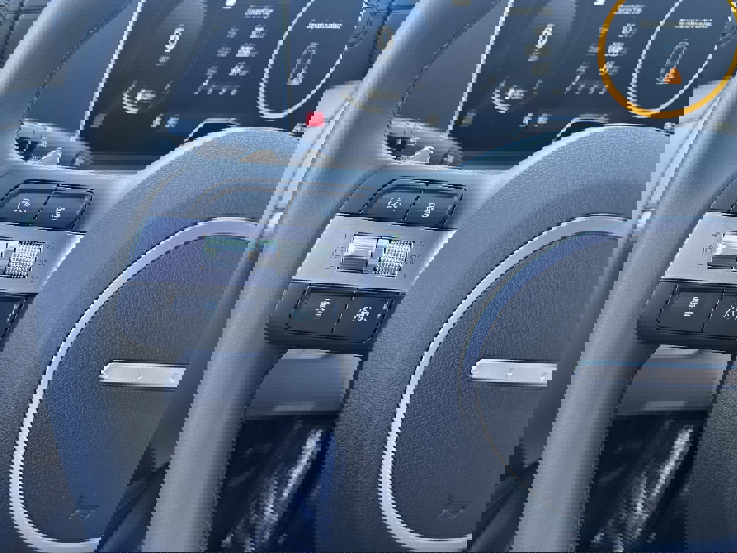 Used 2026 Hyundai Tucson Limited AWD/4WD image 28