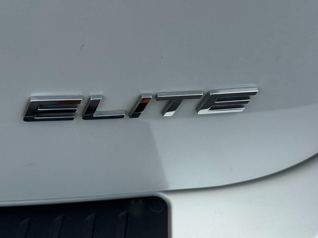 Used 2025 Honda Odyssey Elite image 5