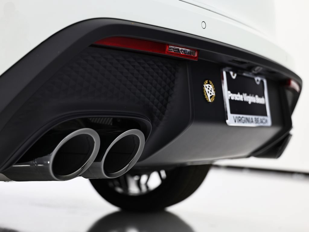 New 2026 Porsche Macan AWD/4WD image 15