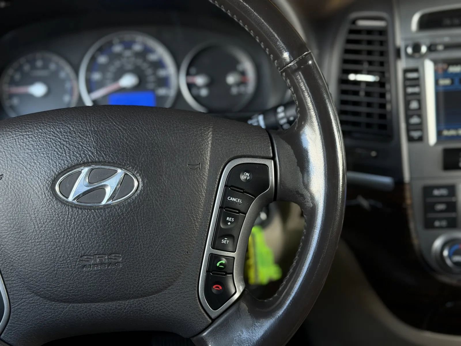 Used 2011 Hyundai Santa Fe Limited w/ Navigation Pkg 4 image 22