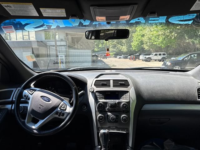 Used 2013 Ford Explorer XLT AWD/4WD image 10