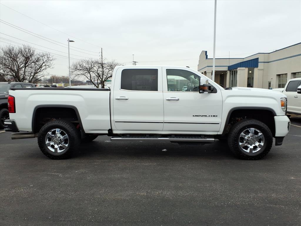 Used 2017 GMC Sierra 3500 Denali w/ Duramax Plus Package image 27