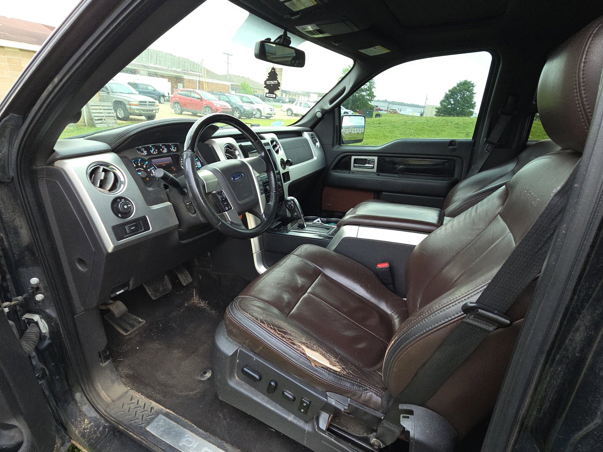 Used 2012 Ford F150 Platinum AWD/4WD image 9