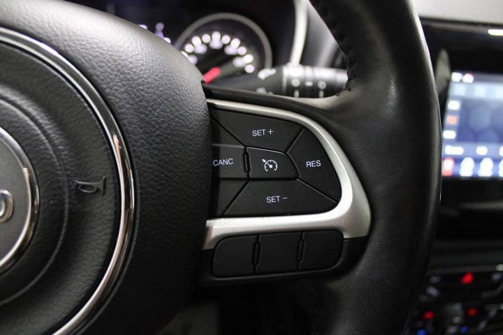 Used 2019 Jeep Compass Altitude image 41