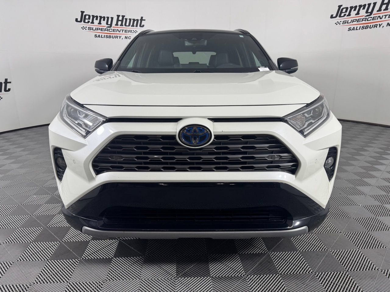 Used 2021 Toyota RAV4 XSE AWD/4WD image 4