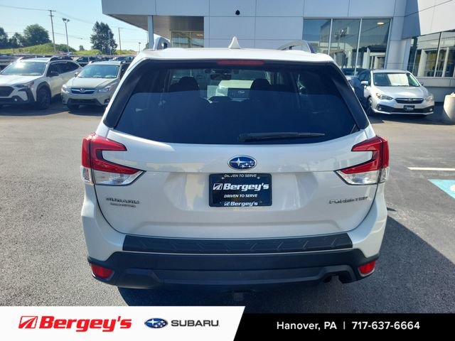 Used 2021 Subaru Forester Premium AWD/4WD image 3