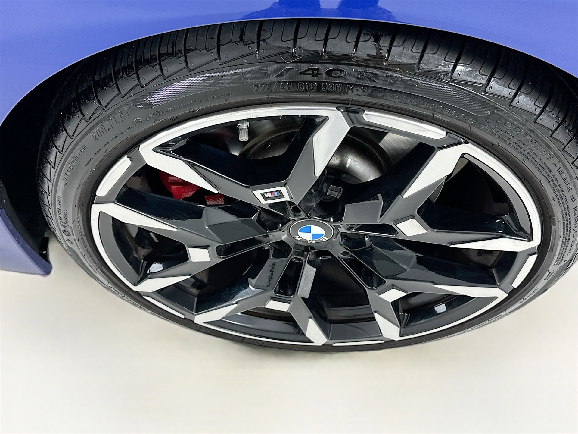 Used 2025 BMW M340i xDrive w/ Premium Package image 34