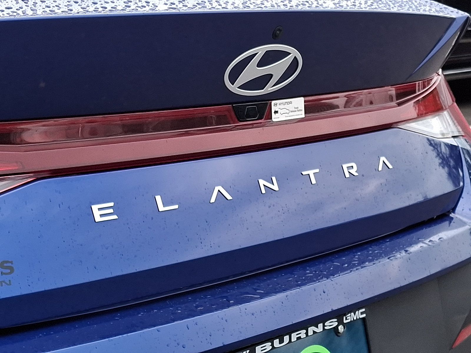 Used 2024 Hyundai Elantra SEL FWD image 29