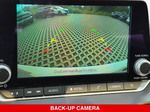 Certified 2023 Nissan Sentra SV FWD image 25