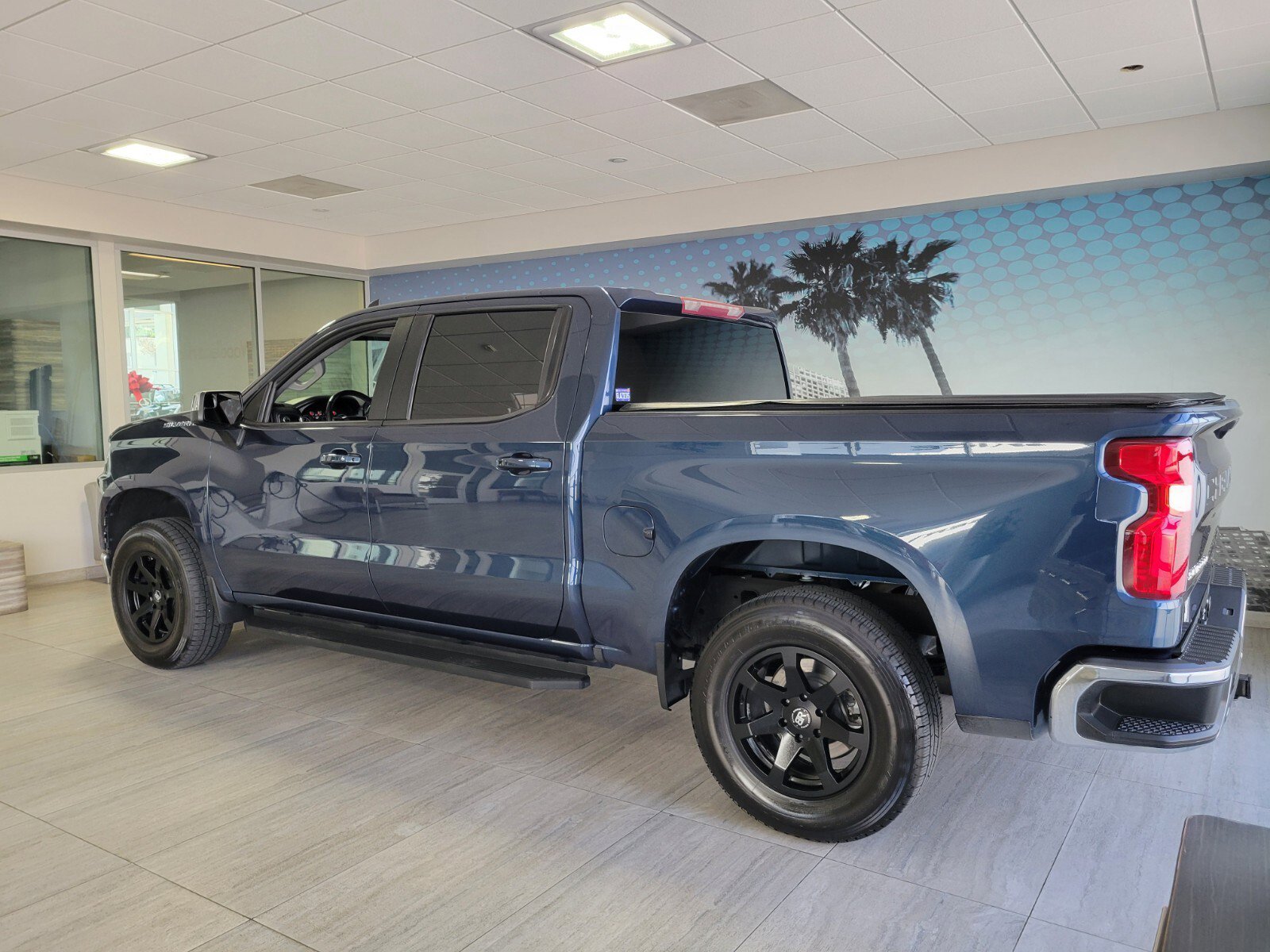 Used 2020 Chevrolet Silverado 1500 LT w/ All-Star Edition image 3