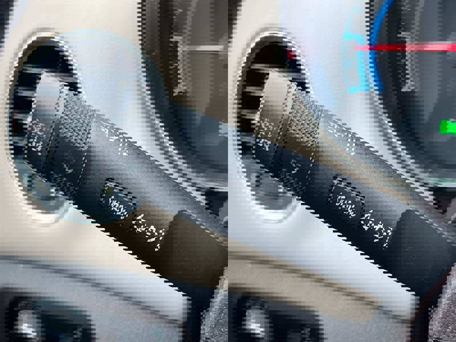 Used 2011 Chevrolet Cruze LTZ image 26