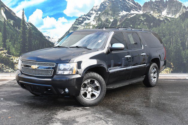 Used 2013 Chevrolet Suburban LTZ image 6