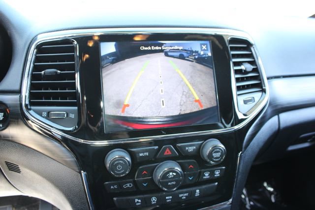 Used 2021 Jeep Grand Cherokee Laredo X image 24