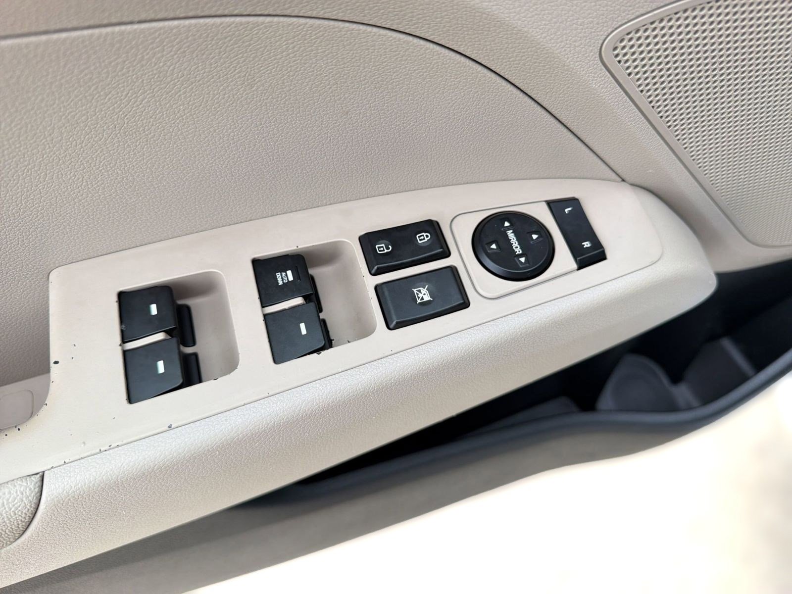 Used 2019 Hyundai Elantra SE image 21