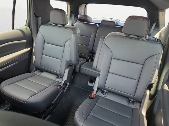 New 2026 Chevrolet Traverse Z71 w/ Enhanced Driving Package AWD/4WD image 13