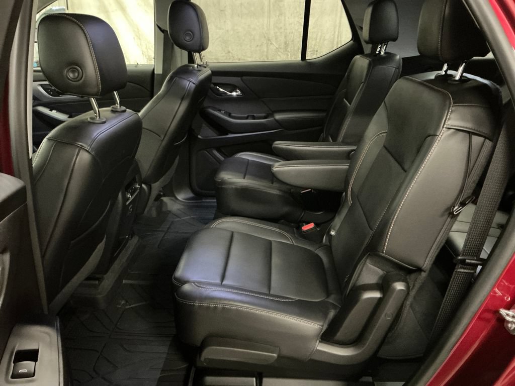 Used 2019 Chevrolet Traverse LT FWD image 21