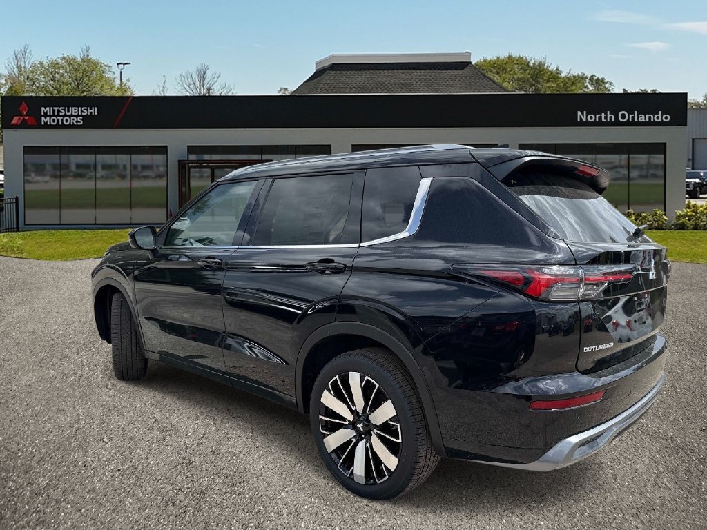 New 2026 Mitsubishi Outlander SEL FWD image 3