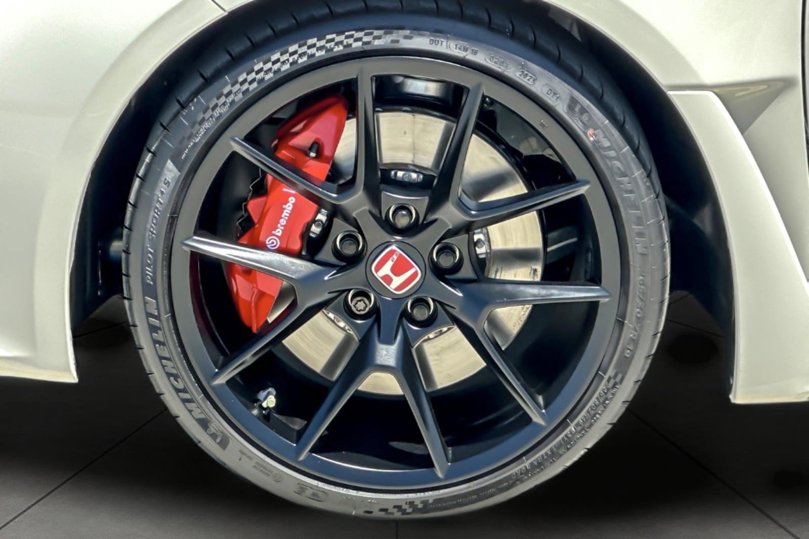 Used 2024 Honda Civic Type R image 25