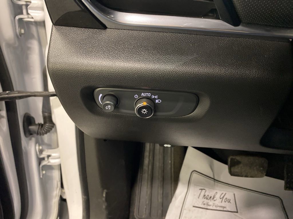 Used 2023 Chevrolet Traverse RS image 22