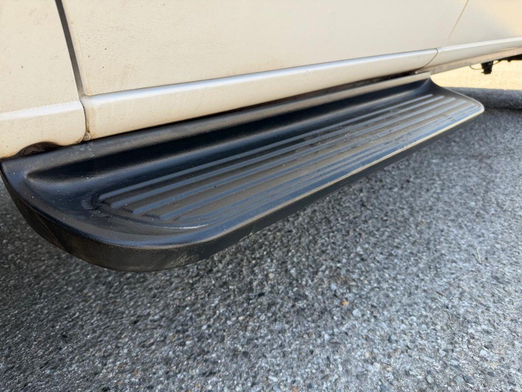 Used 2009 Ford E-350 and Econoline 350 Super Duty Wagon RWD image 41