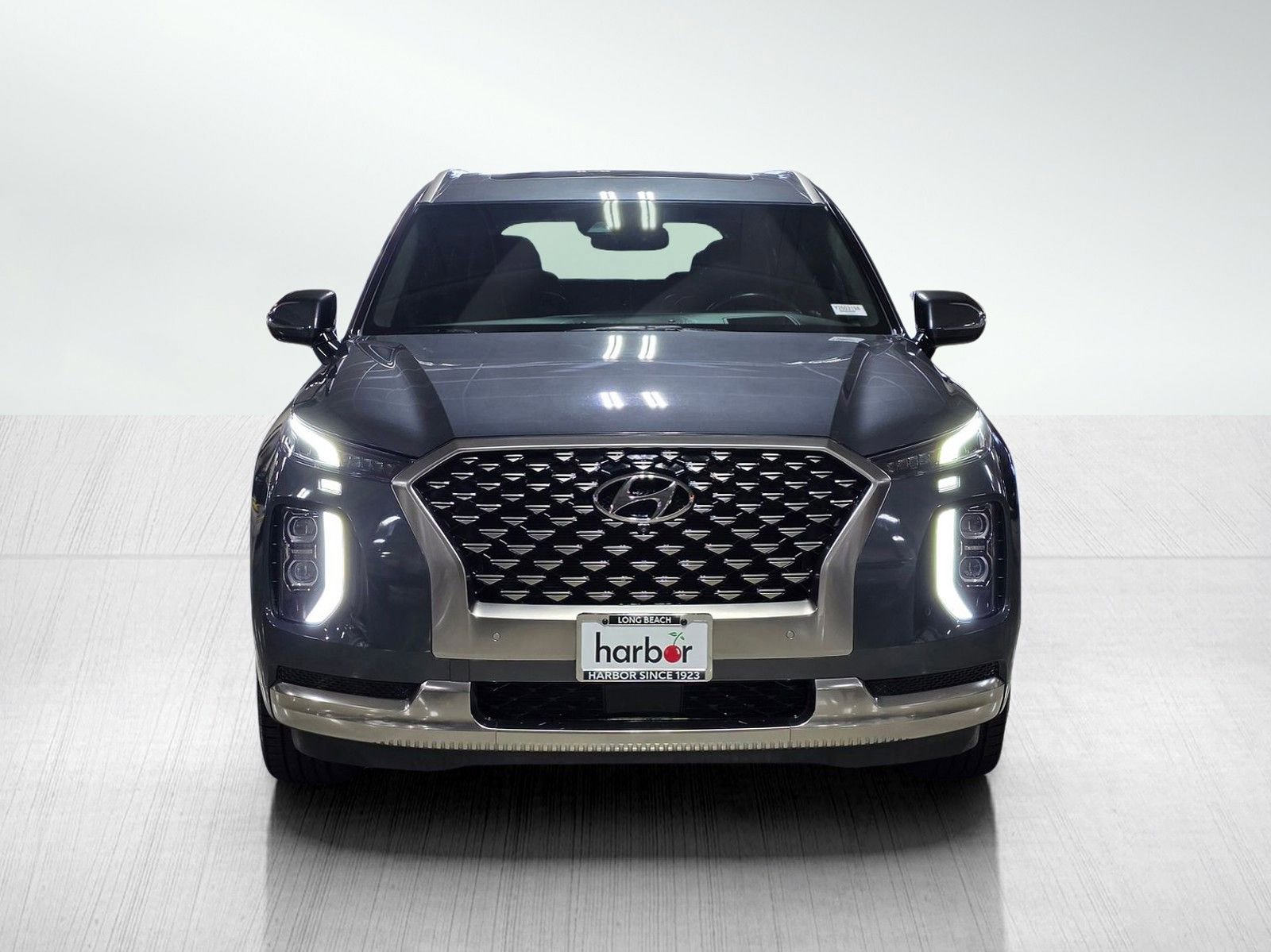 Used 2022 Hyundai Palisade Calligraphy w/ Cargo Package image 2