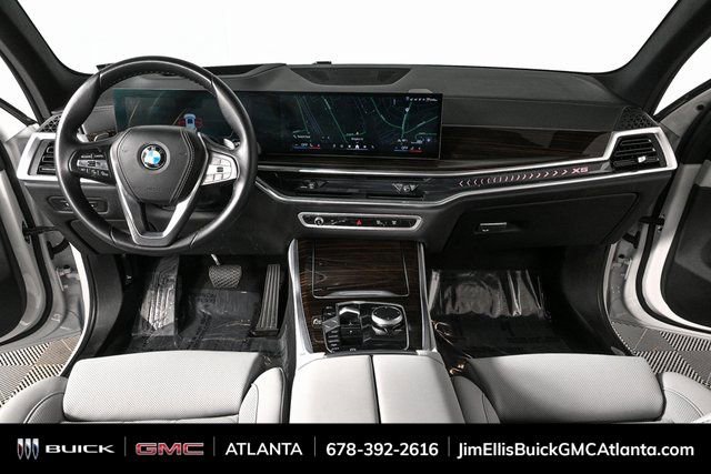 Used 2024 BMW X5 xDrive40i w/ Premium Package image 18