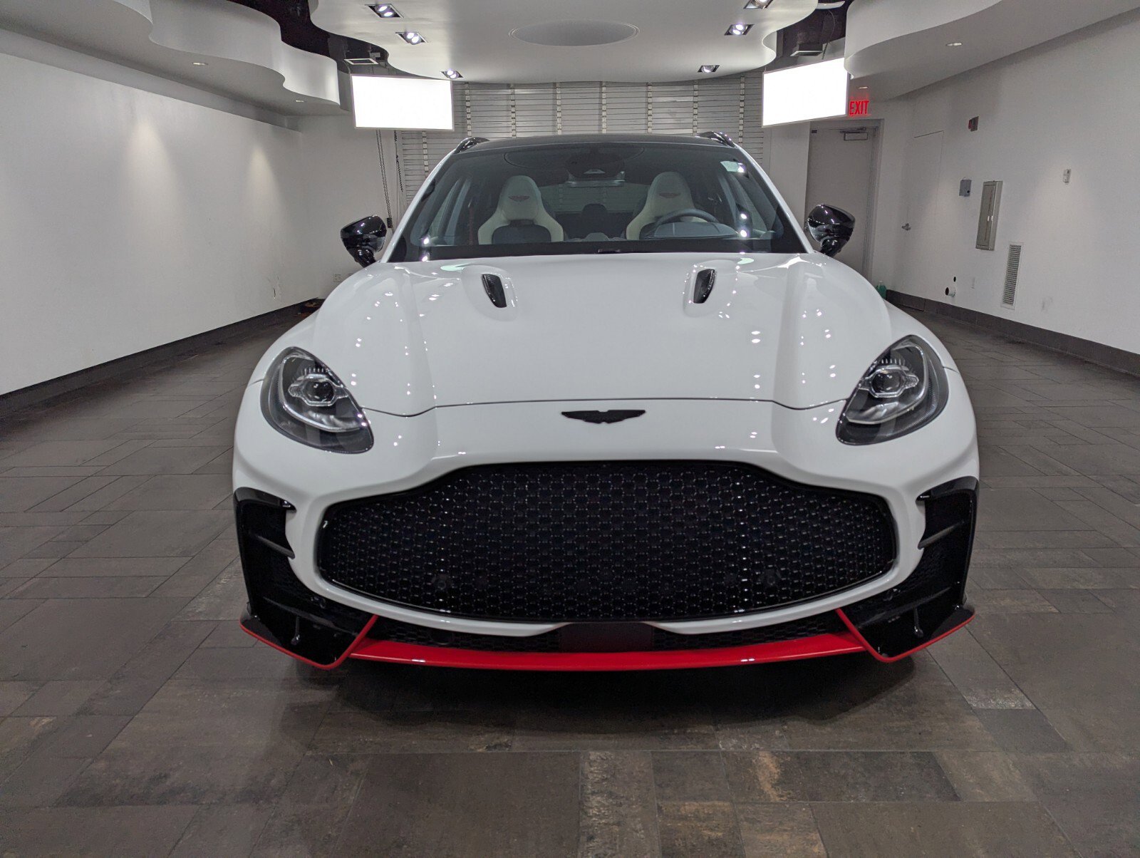 New 2026 Aston Martin DBX S image 7