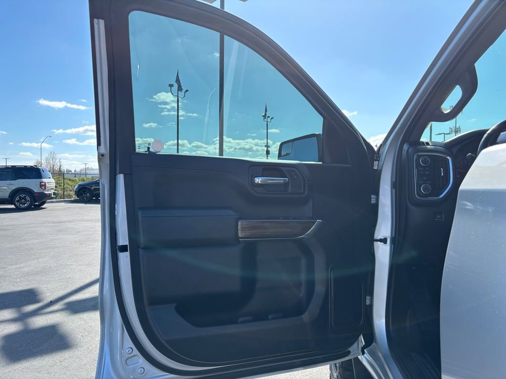 Used 2019 Chevrolet Silverado 1500 LT w/ All-Star Edition AWD/4WD image 24