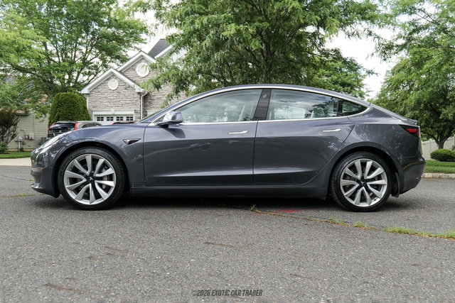 Used 2018 Tesla Model 3 Long Range AWD/4WD image 3